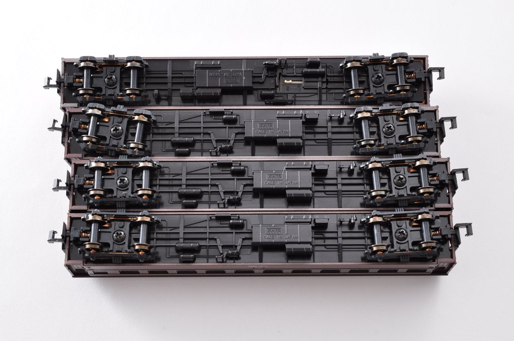 Kato N - 5086-1 5087-1 5097-1 - Train unit (4) - SuHa42 Brown / SuHa43 Brown / OHa47 Brown Passenger Car 4-Car Set 5134-1 5133-1 5135-1 - JNR #4.3