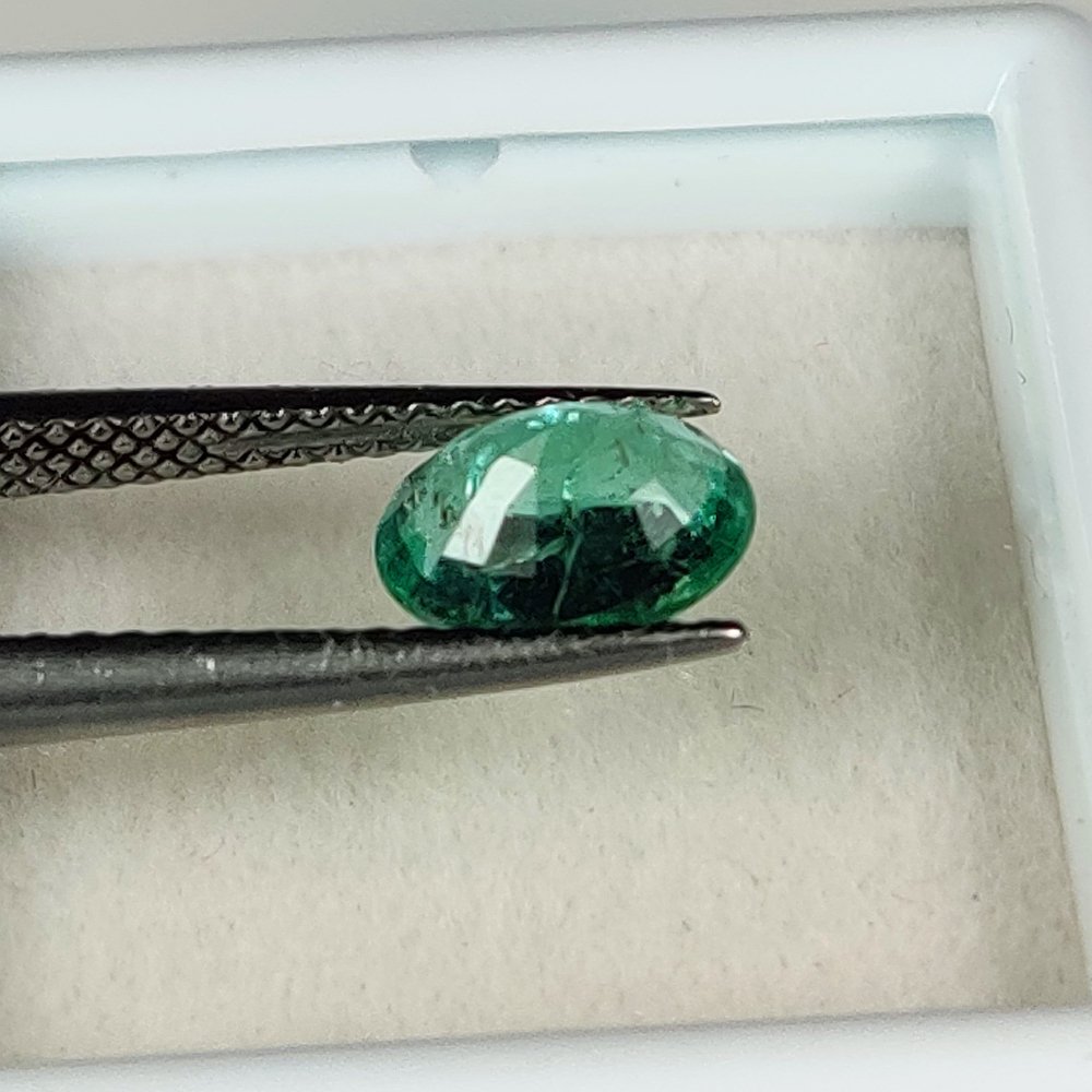 Sem preço de reserva Verde Esmeralda - 0.89 ct - International Gemological Institute (IGI) - Top Luster!!! #1.0