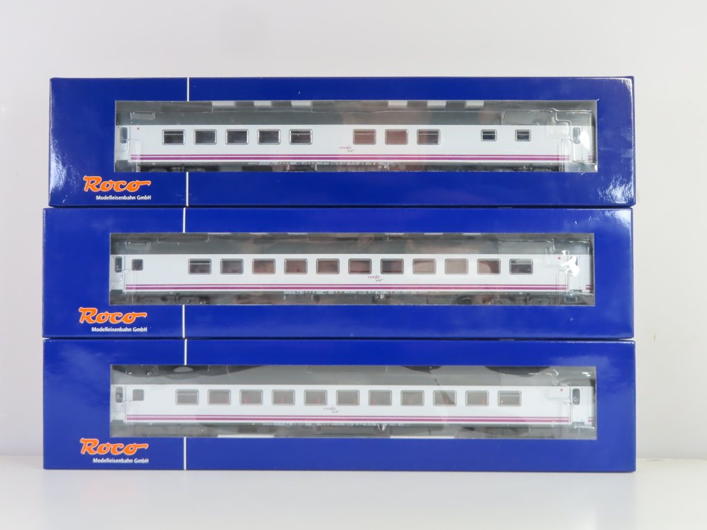 Roco H0 - 45783/45781/45782 - Carrozza passeggeri di modellini di treni (3) - 3x carrozze di treno rapido a 4 posti, prima e seconda classe, incluse carrozze ristorante. - RENFE #3.2