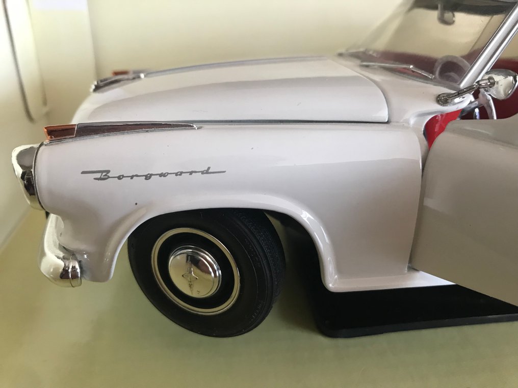 Revell 1:18 - Modelauto - Borgward Isabella coupé - 1957-1961 #4.3
