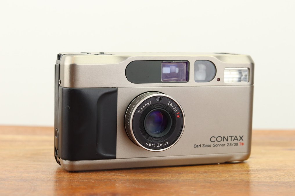 Contax T2 **read please** | Fotocamera a telemetro #1.0
