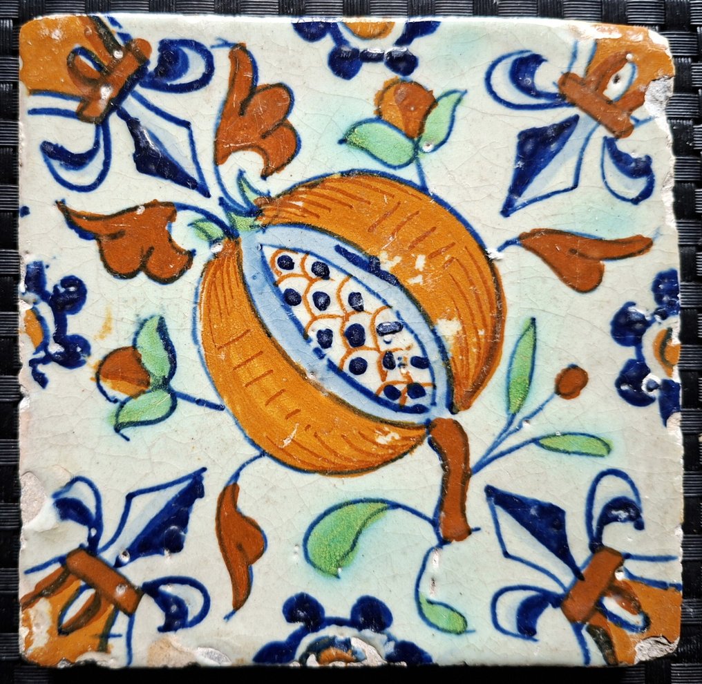  Πλακάκι - Αρχαία πλακάκι με ρόδι. - 1600-1650  #3.2