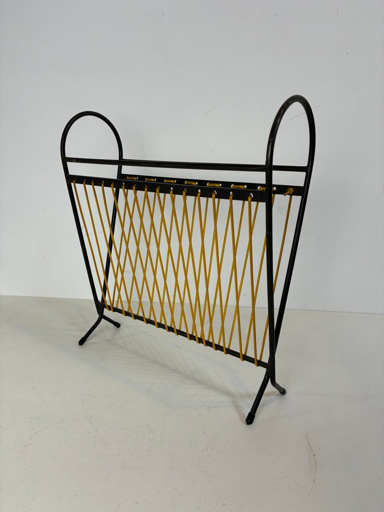 Stojak na czasopisma - Metal #1.0