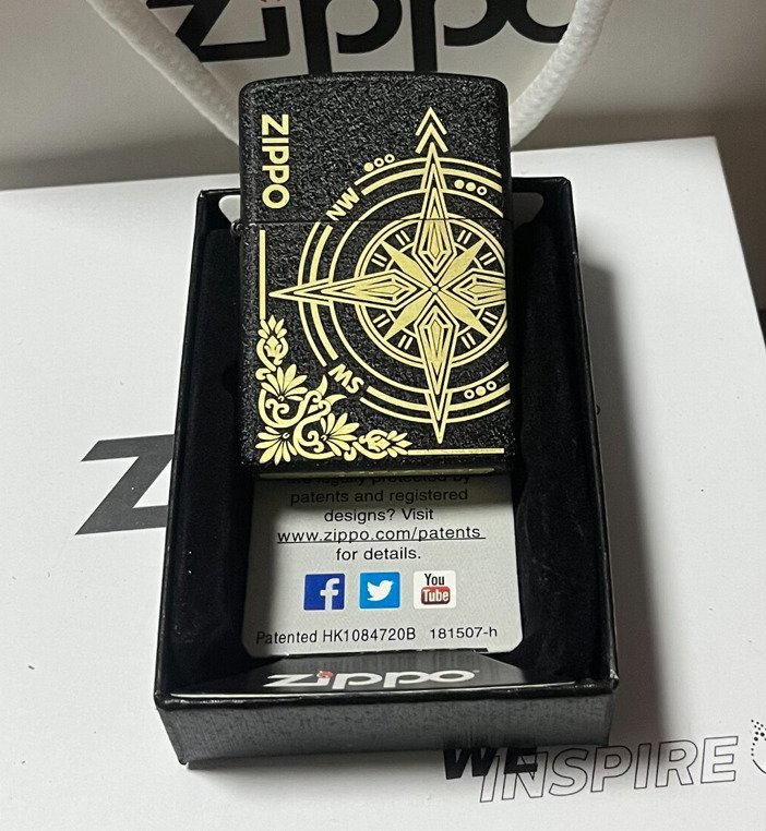 Zippo - No reserve price - Lighter - Brass, Painted finish #1.0