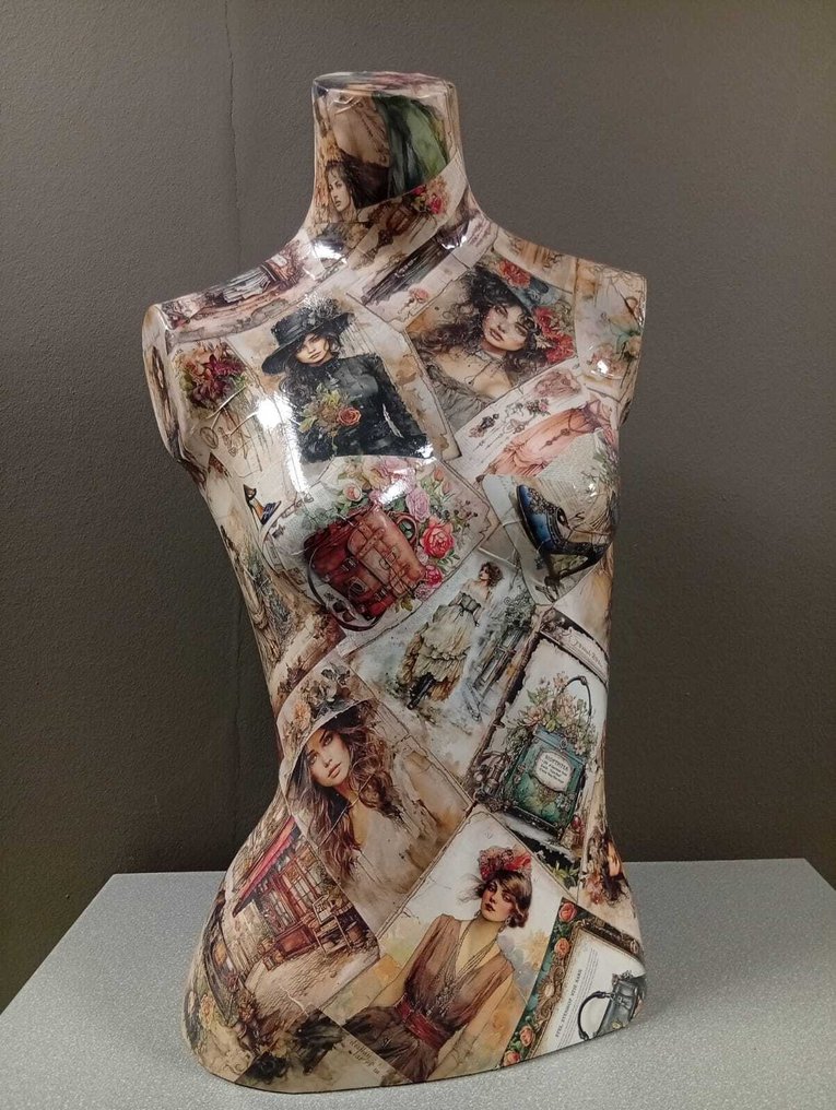 ESQ - Retro mannequin #1.0