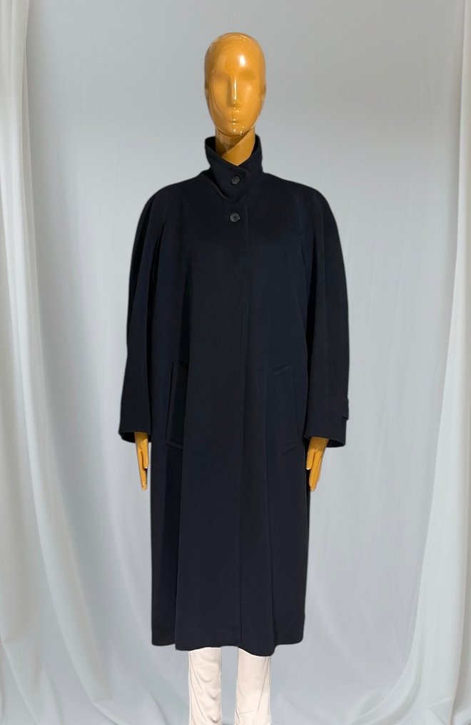 Gaddi's 100% Cashmere oversized - Mantel #1.0