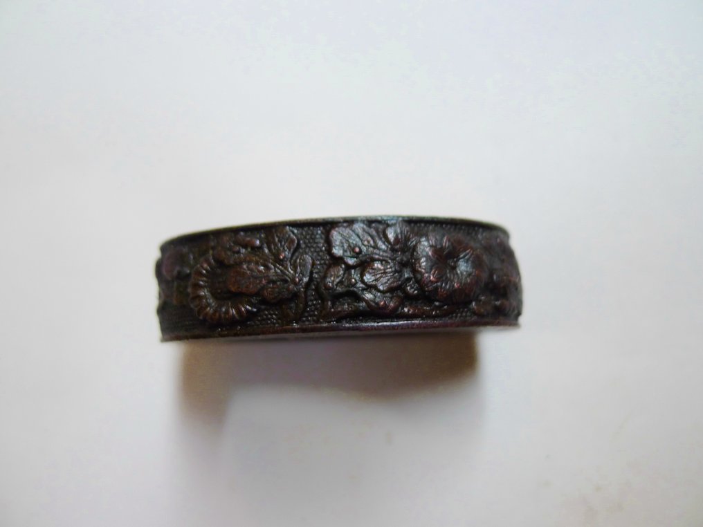 美丽的花叶鱼图案的fuchi kashira套装 - 铜 - 日本 - Mid Edo period #3.2