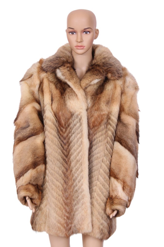 Artisan Furrier - Fur coat #1.0