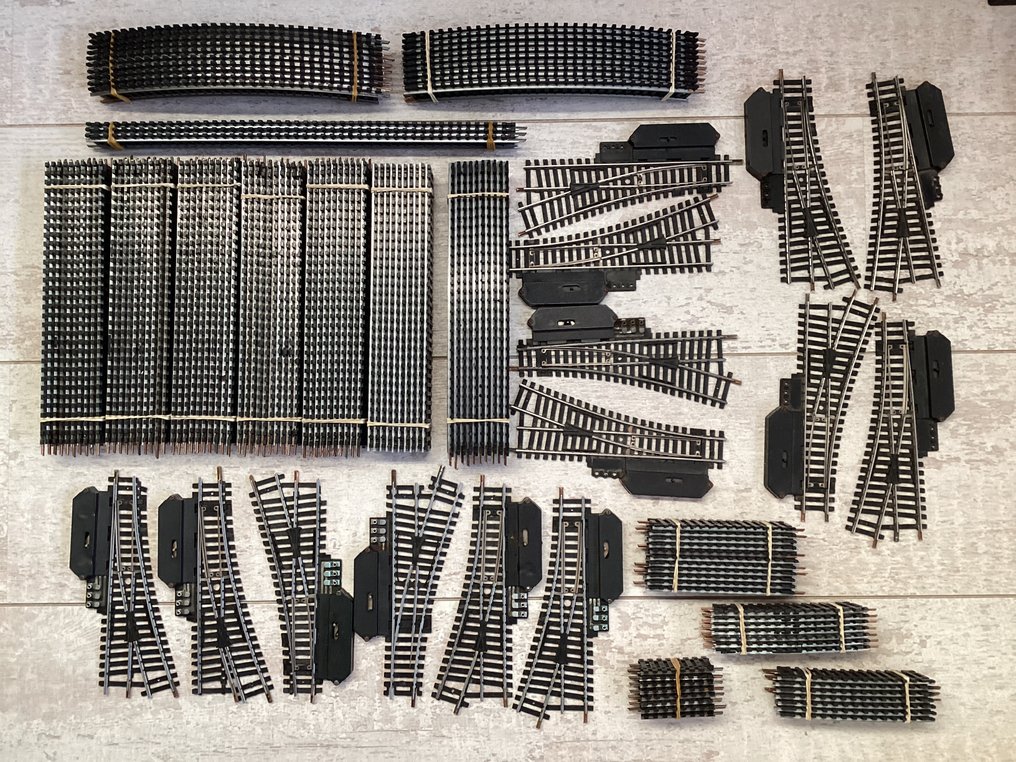 Lima H0轨 - 模型火车车轨 (139) - 139批次轨道和道岔 #1.0