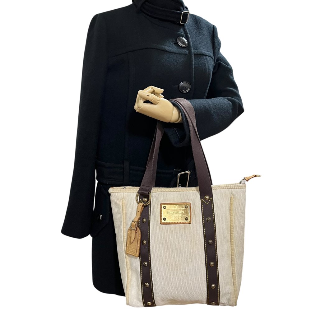 Louis Vuitton - Antigua - Handbag #1.0