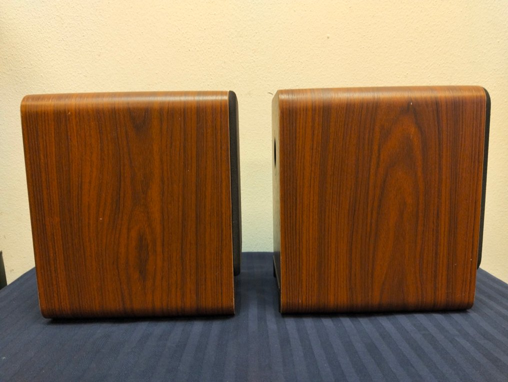 Q acousti - 2010i Luidsprekerset #4.3