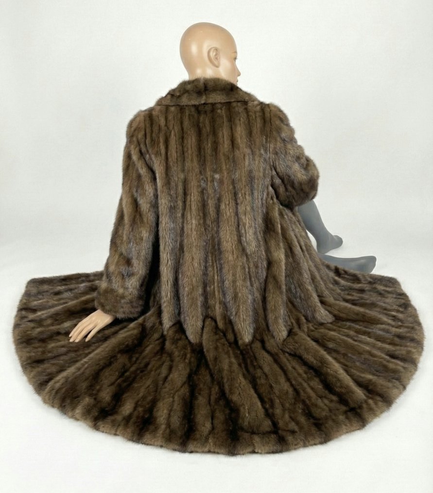 Saga Furs - Turkkitakki #1.0