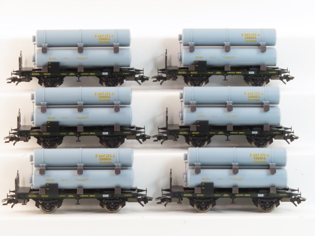 Märklin H0 - 46600 - Σετ τρένου μοντελισμού μεταφοράς εμπορευμάτων (2) - 2x σετ τριών τεμαχίων φορτηγά με 2-άξονες δεξαμενόπλοια για τη μεταφορά πνευμάτων. - K.Bay.Sts.B #1.0