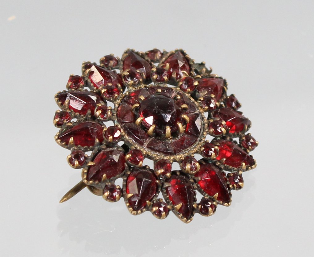 χωρίς τιμή ασφαλείας - Καρφίτσα Βικτωριακή βραχιόλι με ρουμπί, Tombak, διπλό χρυσό, Βοημία, περίπου 1890/1900, παλαιό - 5.00ct. tw. #2.1