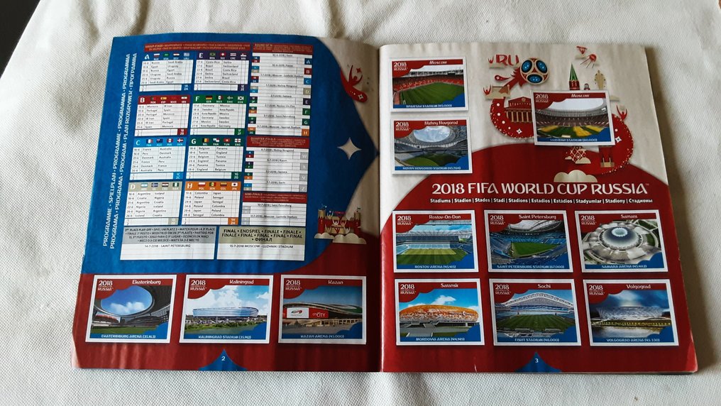 2018 Panini Russia 2018 World Cup Édition originale - 1 Album complet - Good (GD) #4.3