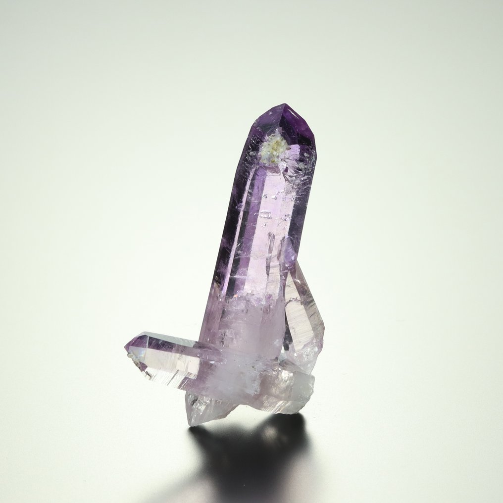 极佳的宝石。双晶石英变种紫水晶，来自墨西哥韦拉克鲁斯。 水晶 - 高度: 5.5 cm - 闊度: 3.5 cm- 19 g #2.1