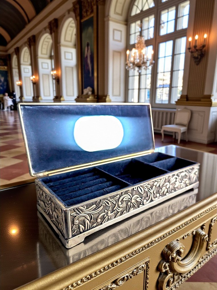 Godinger attr. - Κουτί κοσμημάτων - 1980's - floral repousse μοτίβο - Γαλλία - Μέταλλο, Βελούδο #1.0