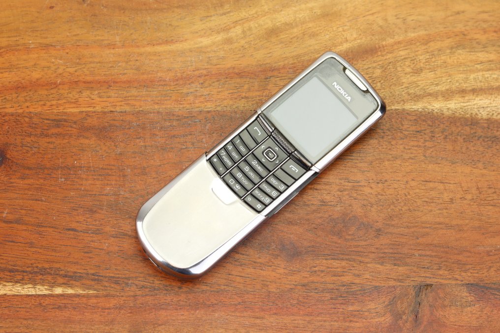 Nokia 8800 - Matkapuhelin #1.0