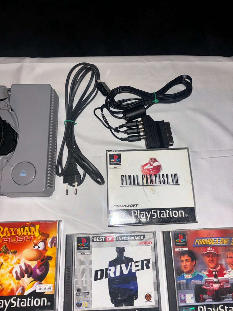 Sony - Playstation 1 (PS1) - Complete Set with 17 games - Κονσόλα βιντεοπαιχνιδιών + παιχνίδια - Στην αρχική του συσκευασία #4.3