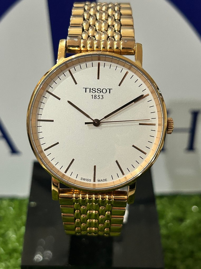 Tissot - Classics - Bez ceny minimalnej
 - Unisex - 2010-2020  #1.0