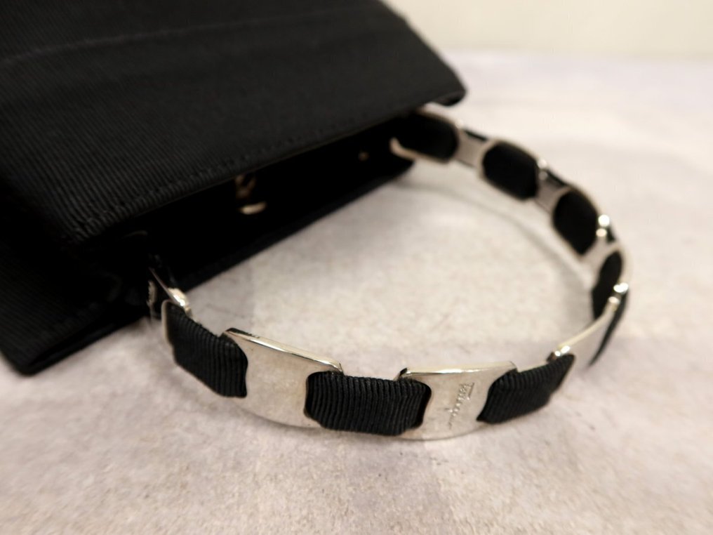 Salvatore Ferragamo - Käsilaukku #3.2