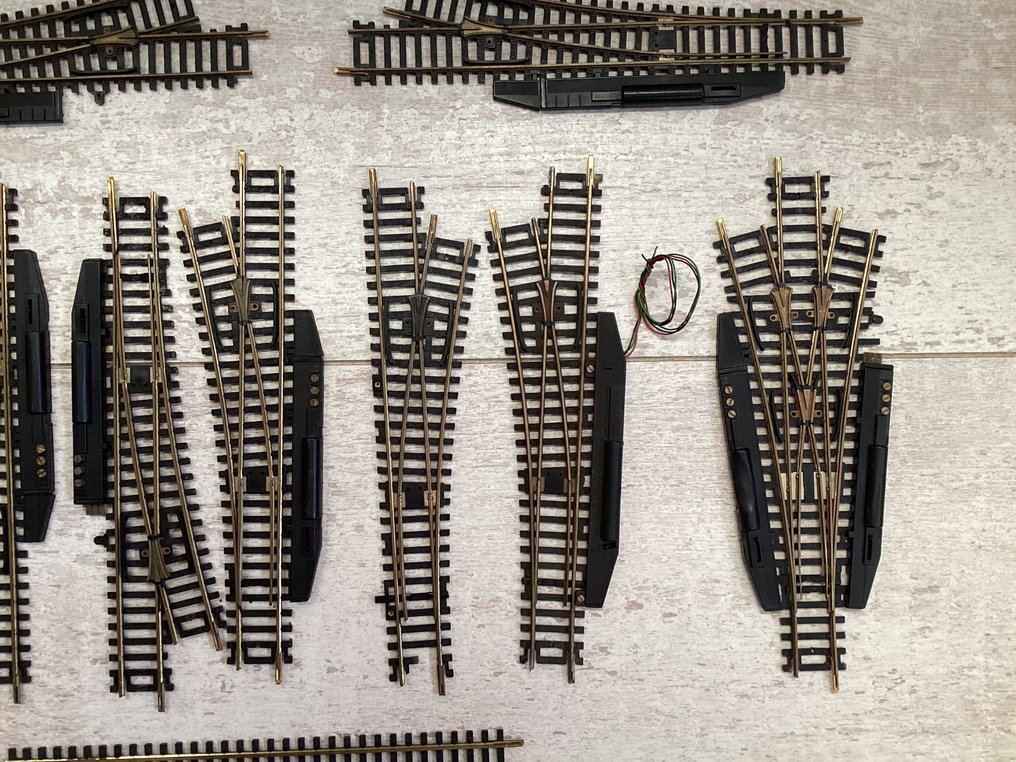 Roco H0轨 - 模型火车车轨 (14) - 14件套黄铜转轨器 #3.2