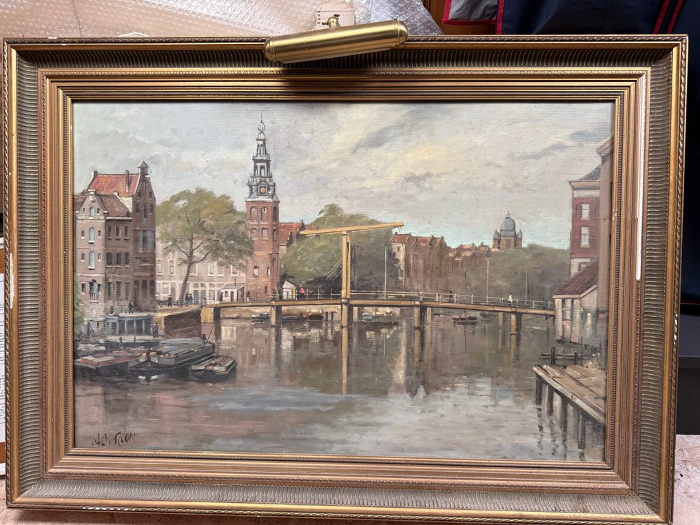 A.C. van Roon (XX) - Klassiek Amsterdam-stadsgezicht: Montelbaanstoren met ophaalbrug #1.0