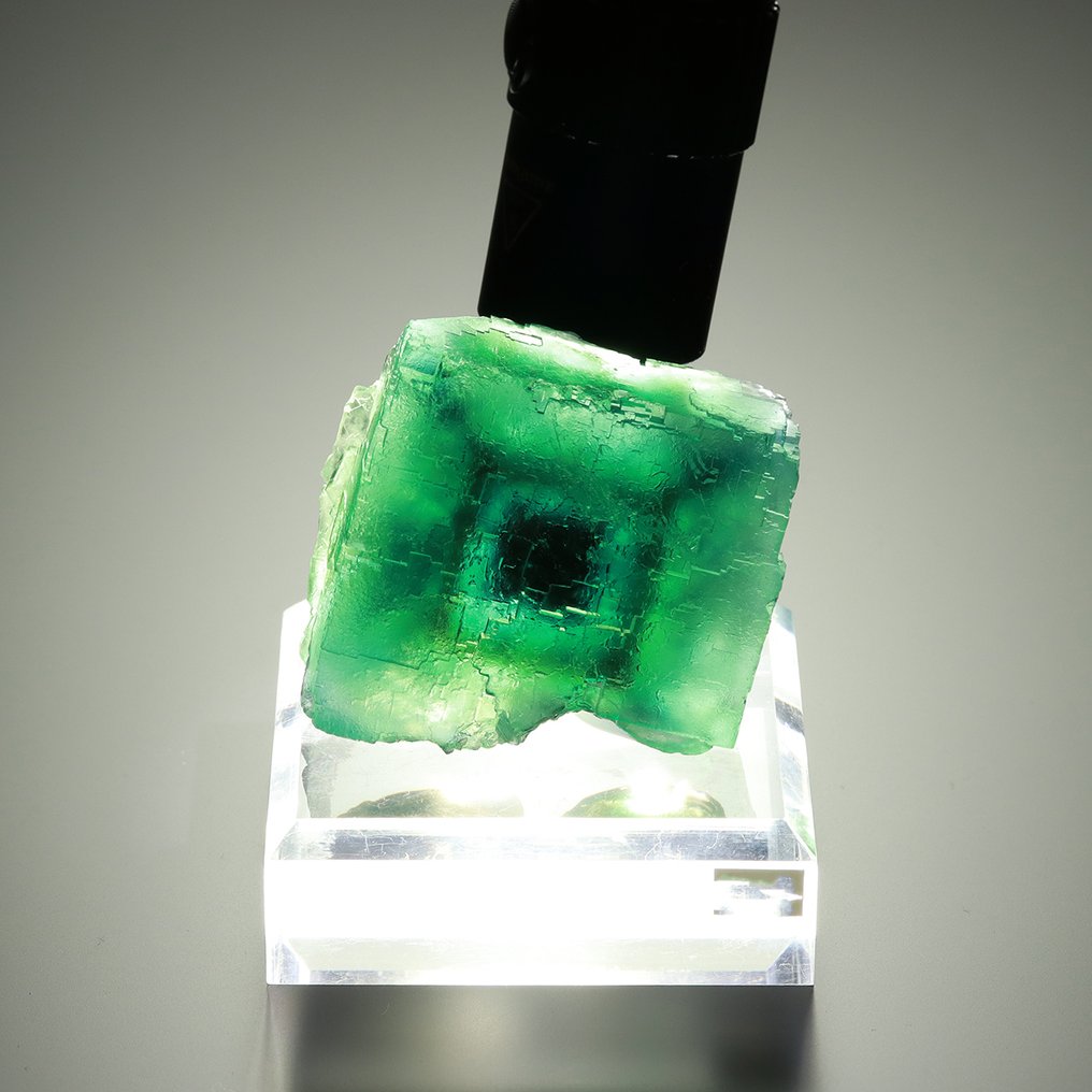 Προϊόν υψηλής ποιότητας! Κρύσταλλο FLUORITE με τετράγωνο μάτι Phantom, Ορυχείο Okorusu NAMIBIA Δείγμα - Ύψος: 5.3 cm - Πλάτος: 5.6 cm- 221 g #1.0