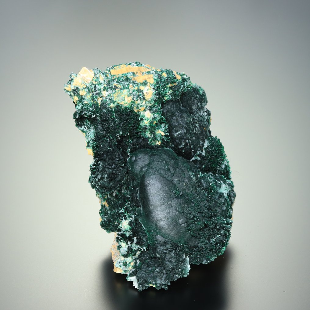 ΝΕΑ Ανακάλυψη! Πολύ Σπάνια CERUSSITE σε Ιστόμορφη Σταλακτίτη MALACHITE. Δείγμα - Ύψος: 10 cm - Πλάτος: 6 cm- 341 g #3.2