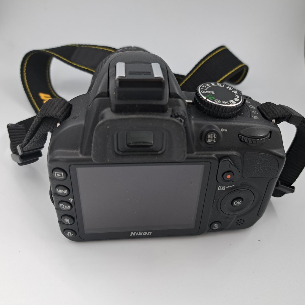 Nikon D3100 + F-S DX Nikkor 18-55mm f/3.5-5.6G VR II Cameră reflexă cu o singură lentilă (SLR) #4.3