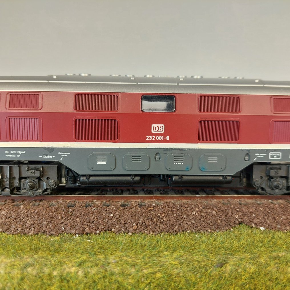 Rivarossi H0 - 1996 - Πετρελαιοκίνητη μηχανή τρένου (1) - BR 232 001-8 - DB #3.2