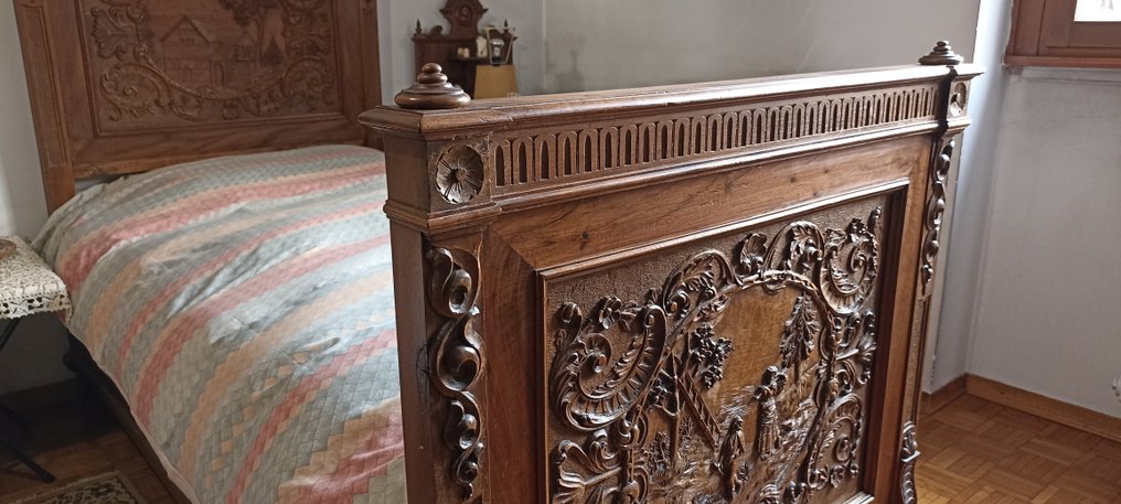 Κρεβάτι (2) - Hardwood - Κλινάρια με κεφαλάρια. #3.2