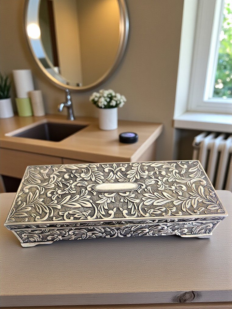 Godinger attr. - Κουτί κοσμημάτων - 1980's - floral repousse μοτίβο - Γαλλία - Μέταλλο, Βελούδο #1.0