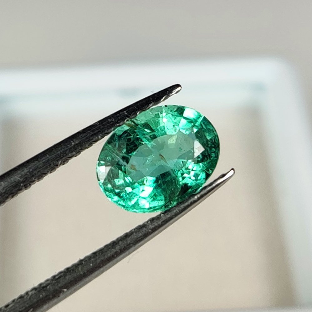 Sem preço de reserva Verde Esmeralda - 0.89 ct - International Gemological Institute (IGI) - Top Luster!!! #2.1