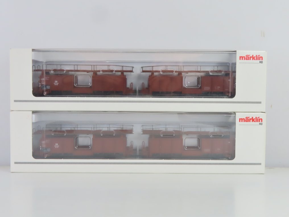Märklin H0 - 46131 - Τρένο μοντελισμού μεταφοράς εμπορευμάτων (2) - 2x σετ εμπορευματοκιβωτίων 2 τεμαχίων με 2-άξονες αυτοκινητομεταφορείς - DB #3.2