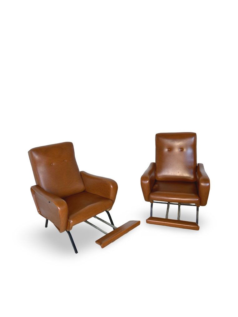 Karosszék - Fa, Műbőr, Fém - két karosszék #1.0