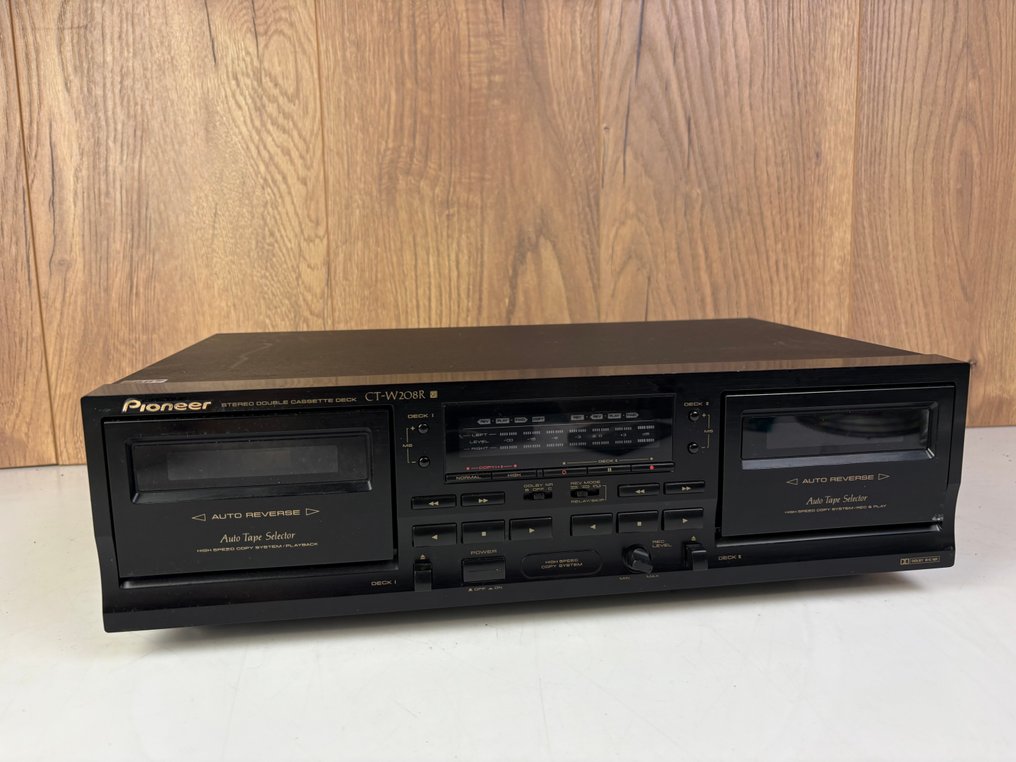 Pioneer - CT-W208R Audio-cassette deck #1.0