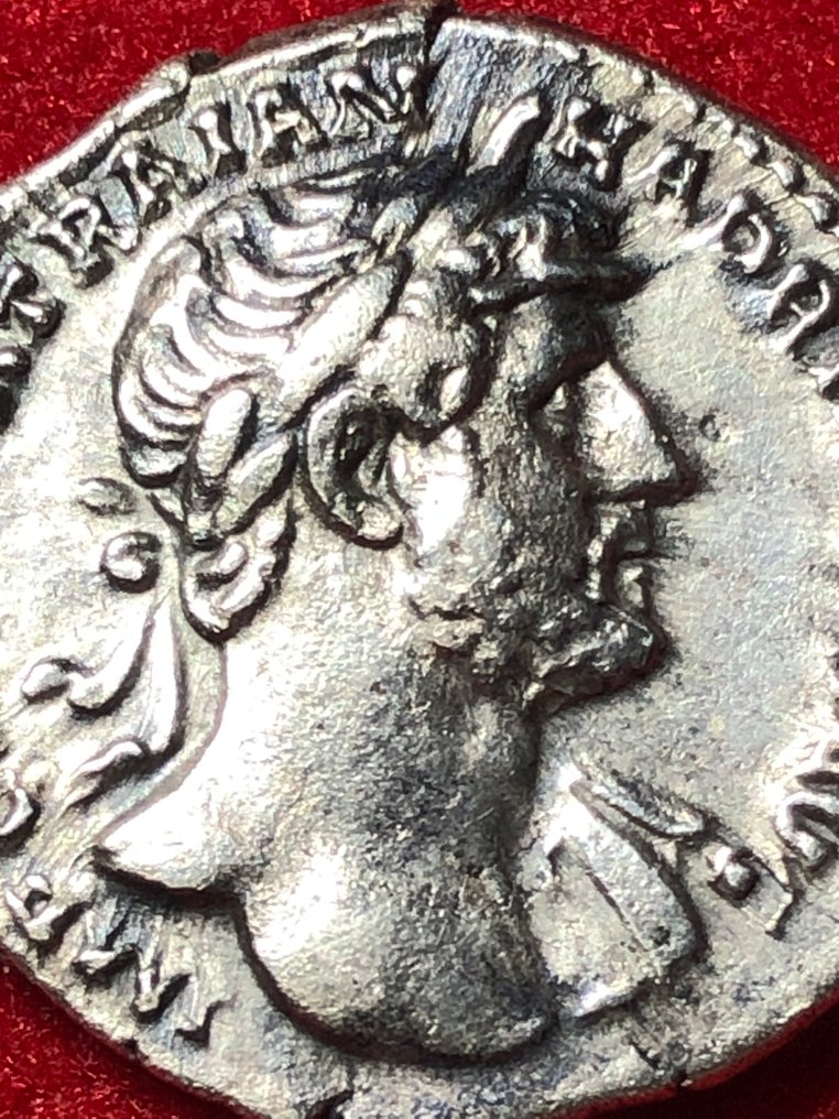 Rooman imperiumi. Hadrianus (117-138 aaj.). Denarius Rome - Genius #1.0