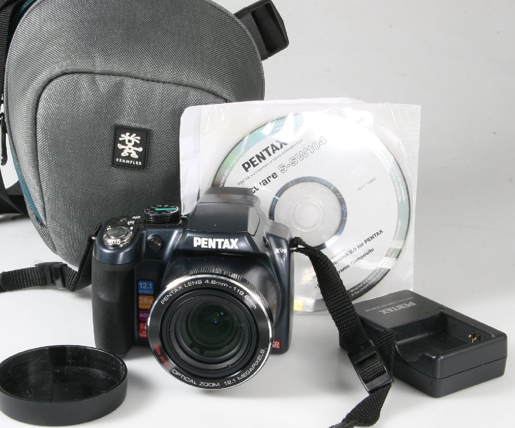 Pentax X90 Cameră digitală hibridă #1.0