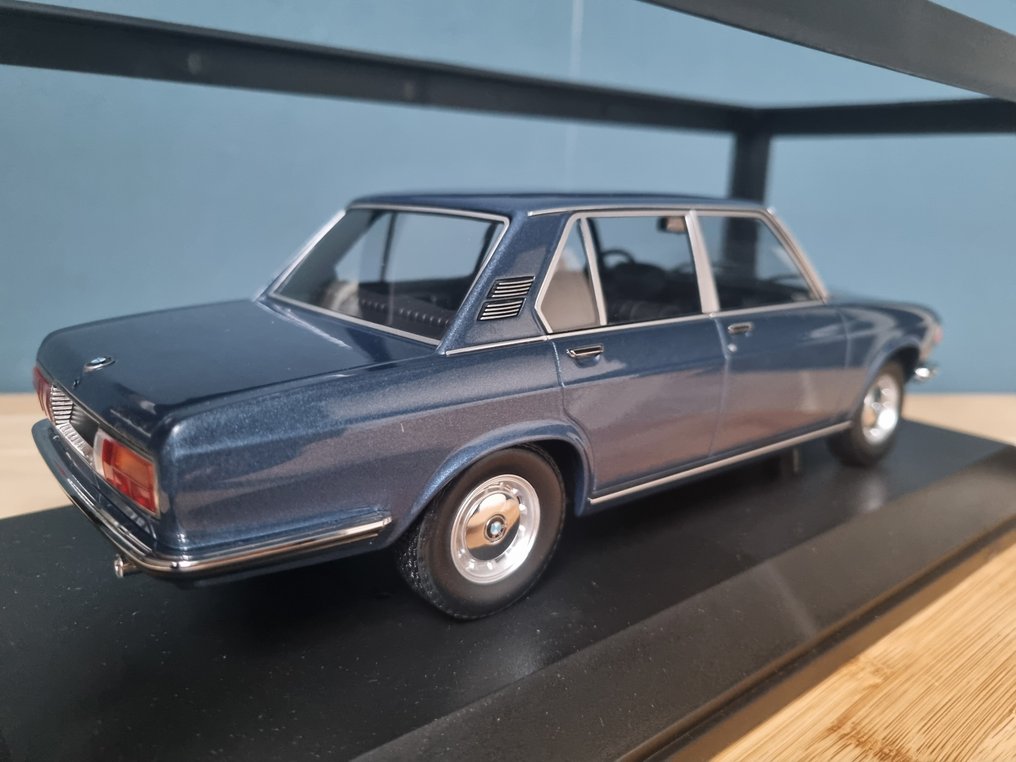 MiniChamps 1:18 - 模型車 - BMW 2800 E3 1968 Blauw Metallic - 限量版 504件 #3.2