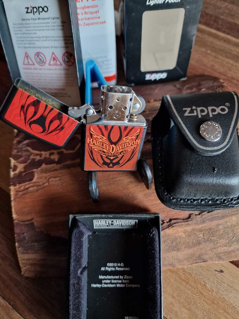 Zippo, Harley-Davidson - Harley-Davidson - Fără preț de rezervă - Brichetă de buzunar - Oțel, Smalț #1.0