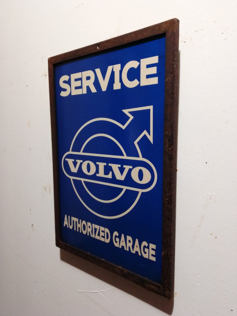 Volvo - Uczy się żelaza. - Volvo - Tablica reklamowa - 1990 - Żelazo #2.1