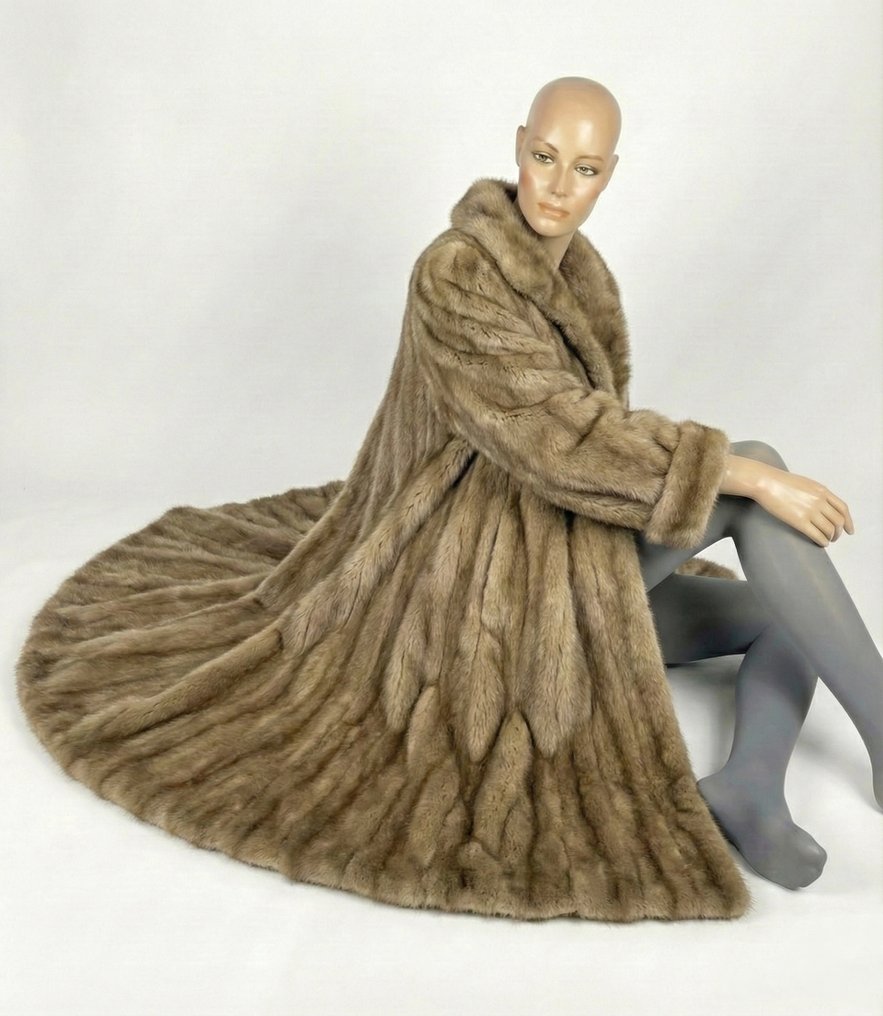 Saga Furs - Γούνινο παλτό - New with tags #1.0