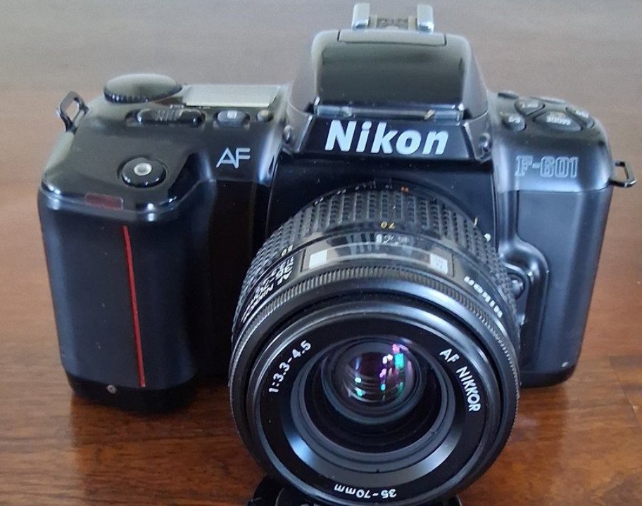 Nikon F-601 + 35-70mm | 模拟相机 #1.0