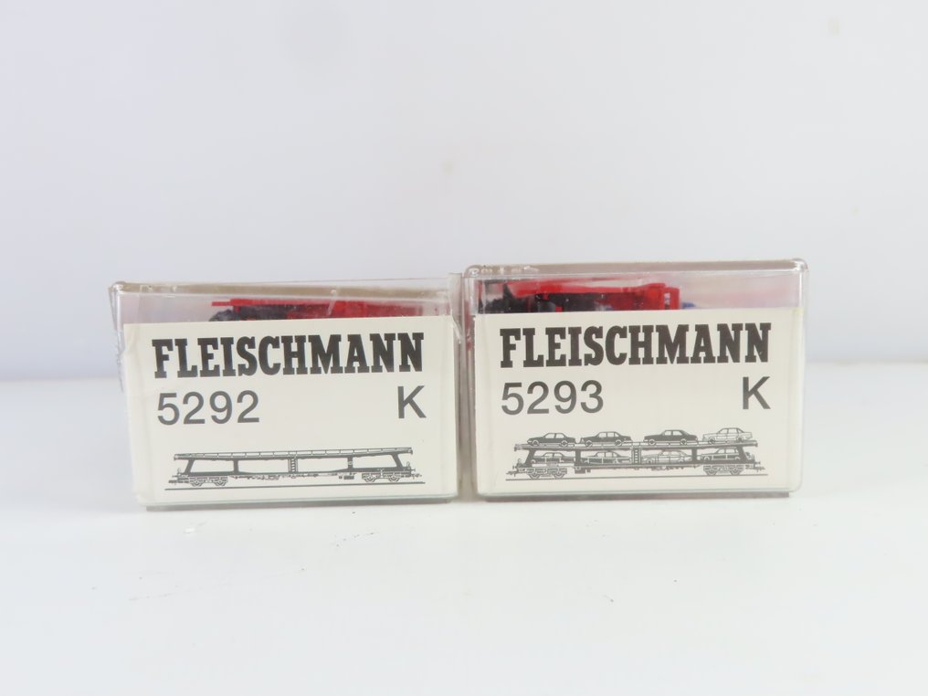Fleischmann H0 - 5292K/5293K - 模型貨運火車 (2) - 两辆四轴自动运输车，其中一些带有货物。 - DB #4.3