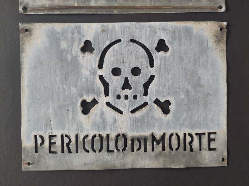 Skull - Danger of Death - Sign (2) - Metal #1.0