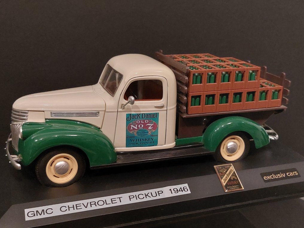 Jack Daniel's Legacy Edition w/ GMC Pickup model car - b. 2019 - 70cl #1.0