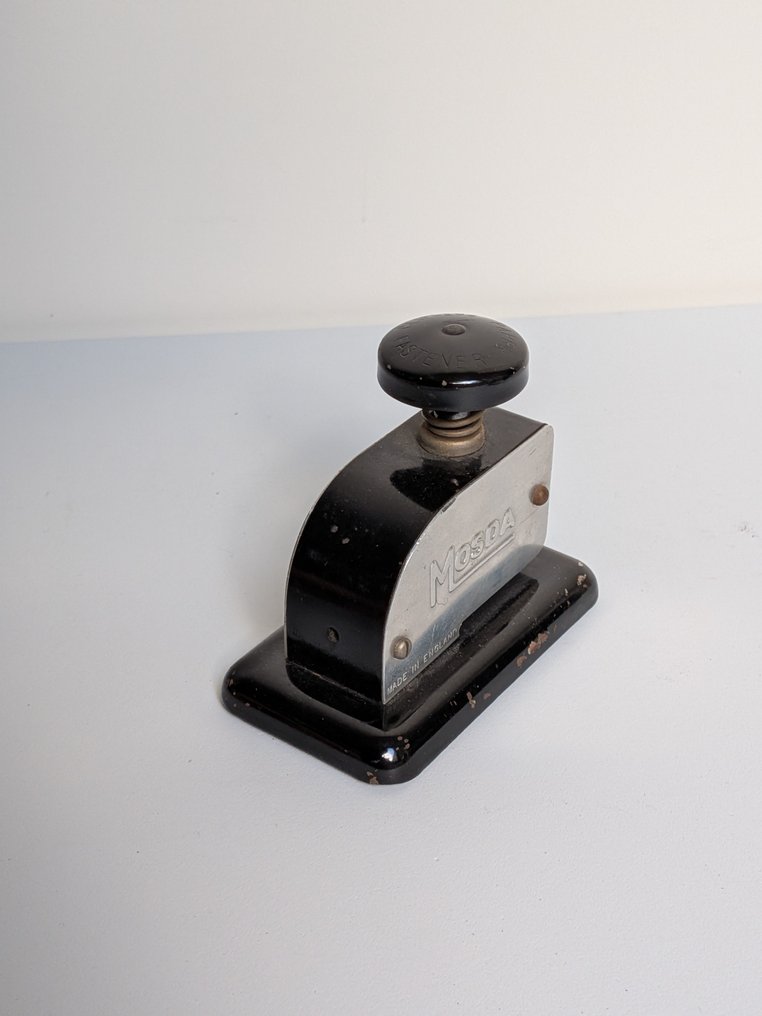 Apsco, Daro, Mosda - Desk (3) - Metal, Bakelite - Vintage pencil sharpening machine #4.3