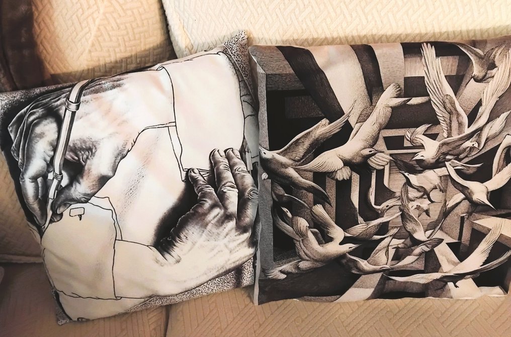 D'après M. C. Escher - Kussen (2) #2.1