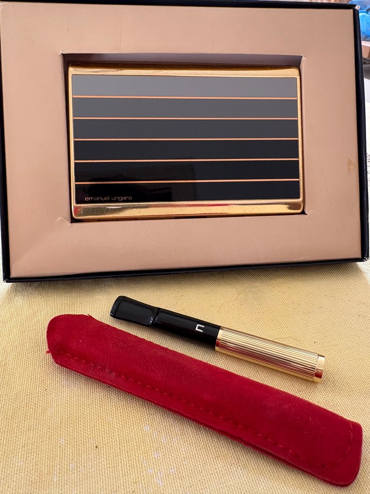 Icon - metal and enamel - Enamelled cigarette case #1.0